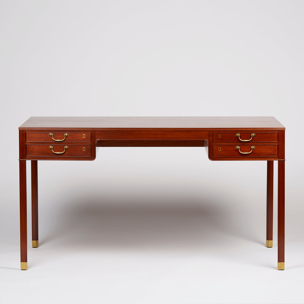 Ole Wanscher Desk modernlink