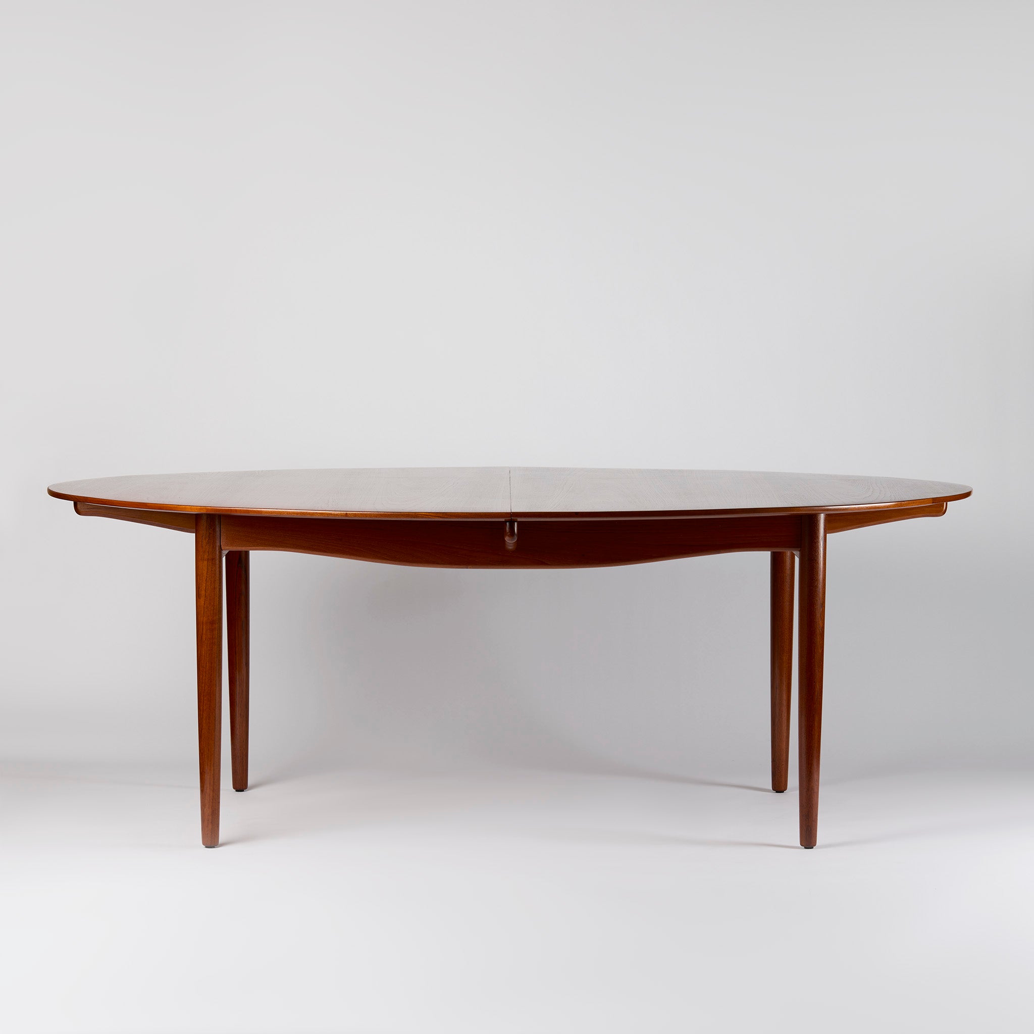 Finn Juhl Judas Table in Teak – modernlink