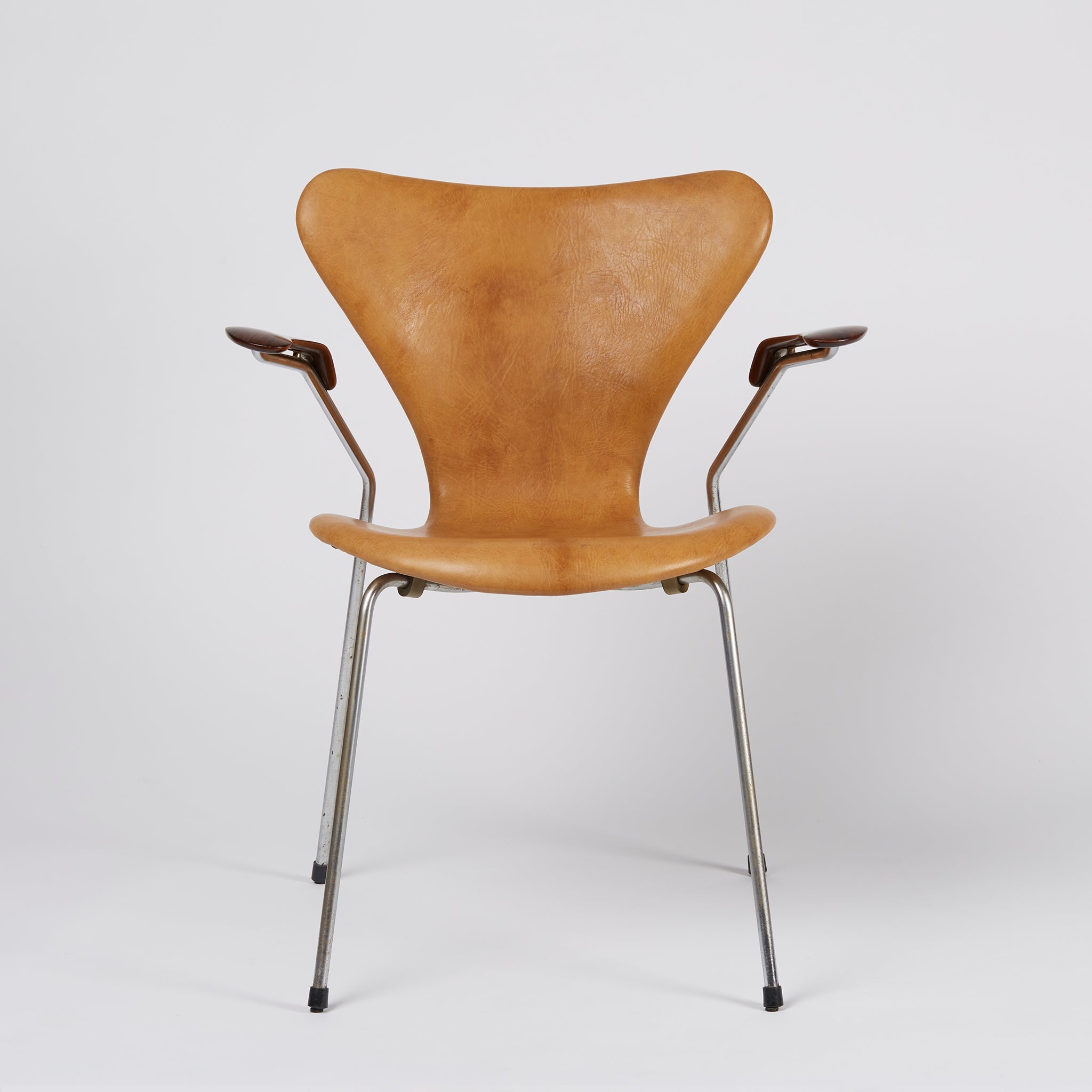 洋書 ARNE JACOBSEN Vintage Arne Jacobsen Series-7 Teak Desk Chair for Fritz