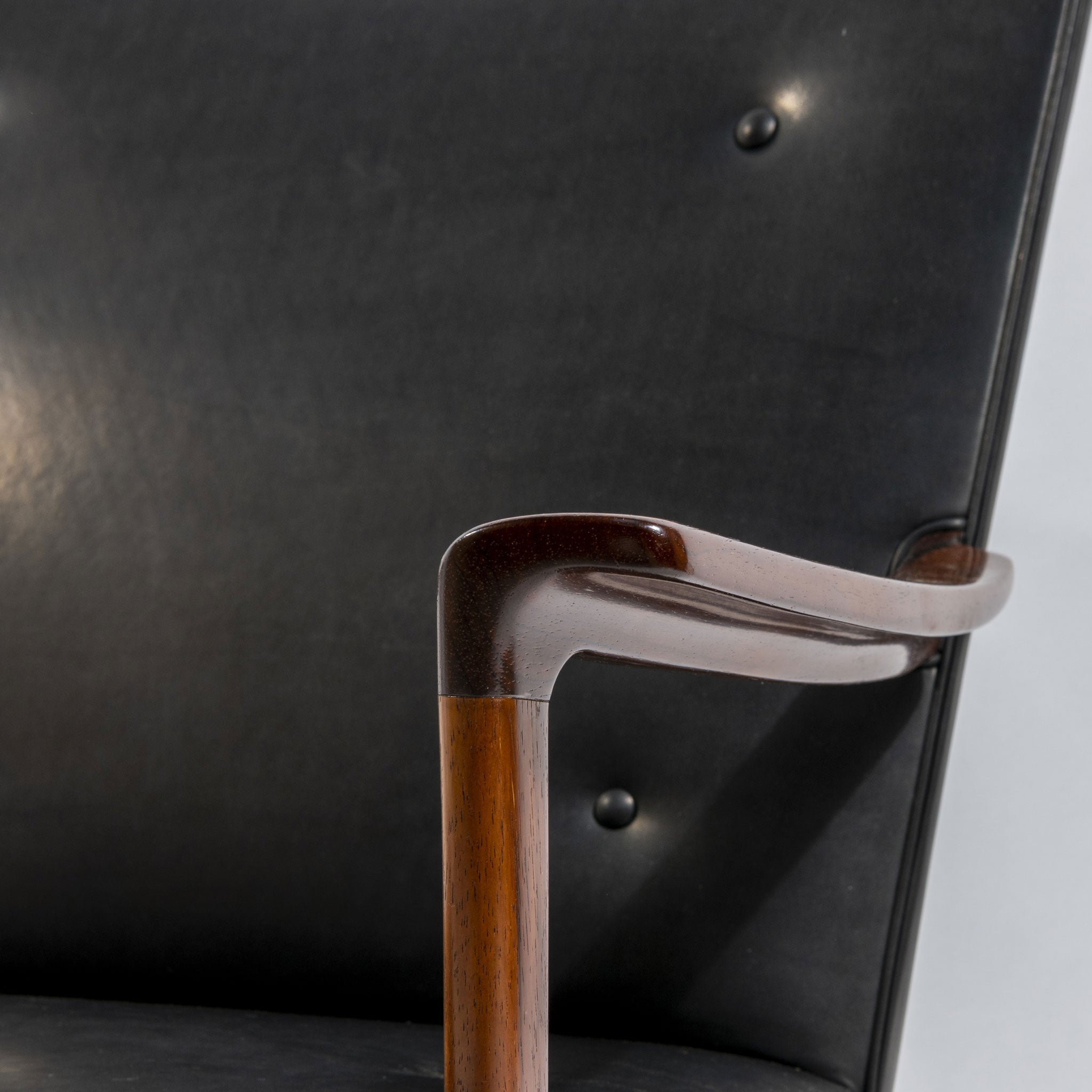Ole Wanscher Low Armchair – modernlink