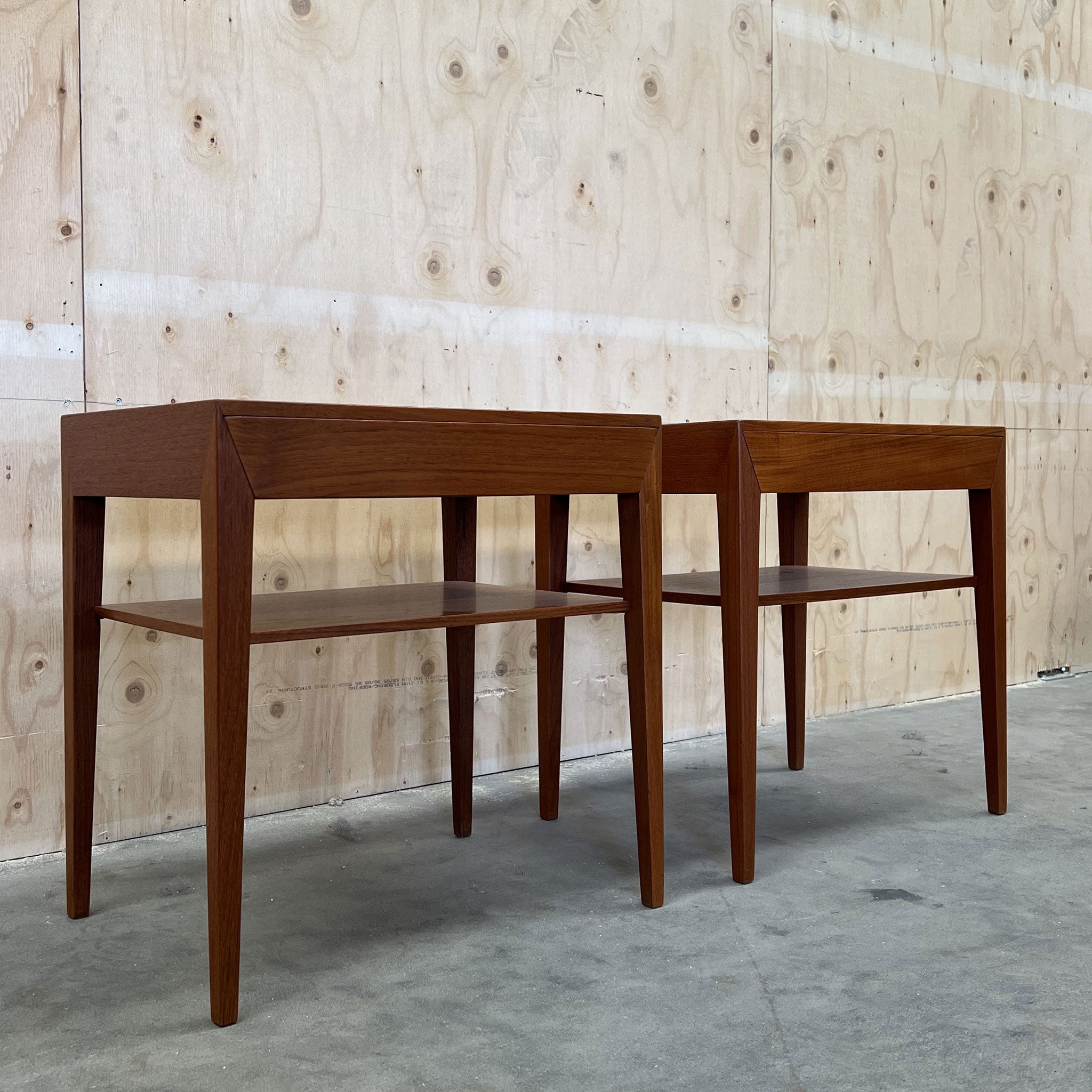 Severin Hansen Jr. サイドテーブル Model35 Severin Hansen Jr. Side Tables - SOLD – modernlink